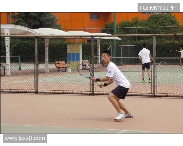 上海网球队攻势变革探秘：技术创新与战术升级的深度分析